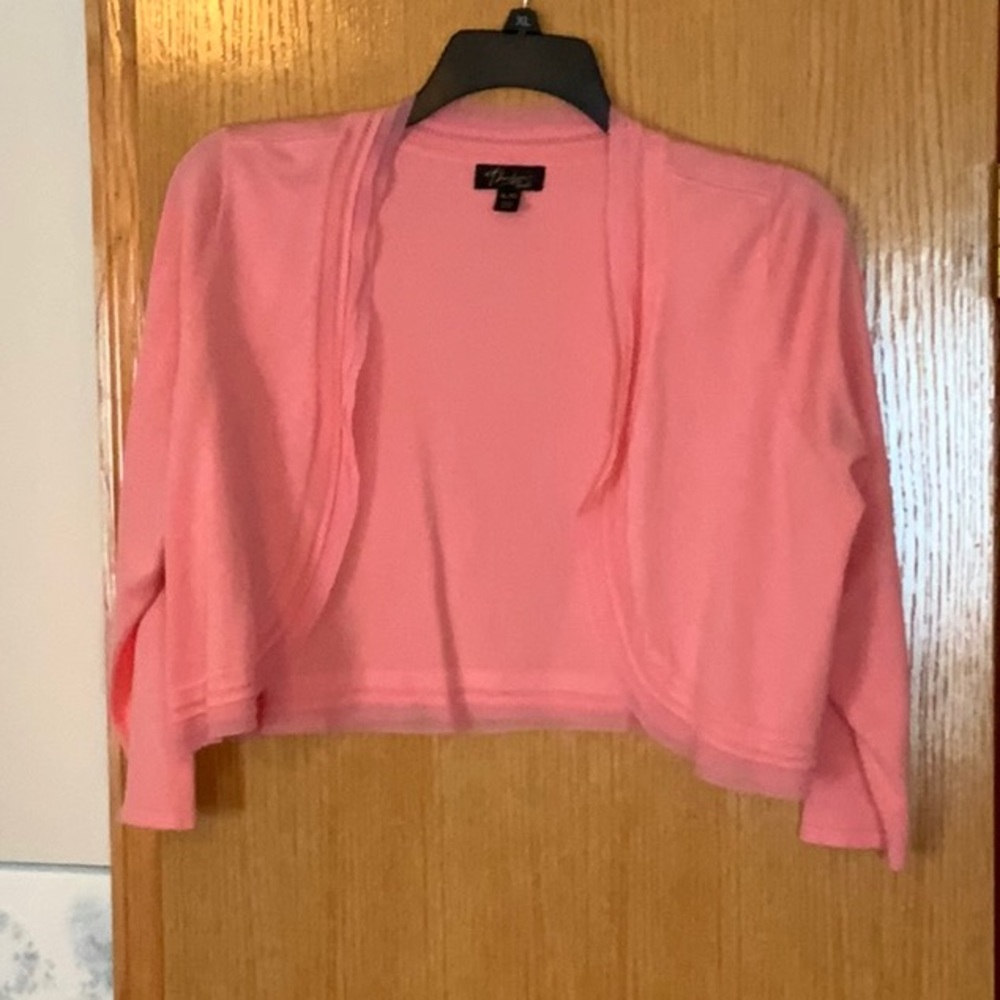 XL Coral Thalia Shrug, NWOT